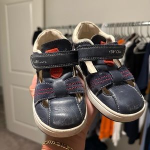 GEOX Italian leather shoes sz 25 EU 8/12 for kids